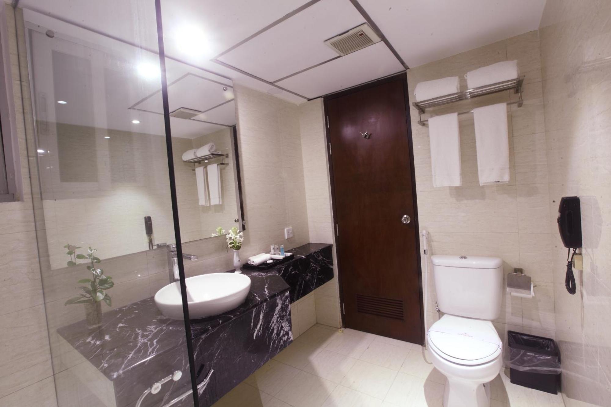Hotel Grand Park Barishal Buitenkant foto