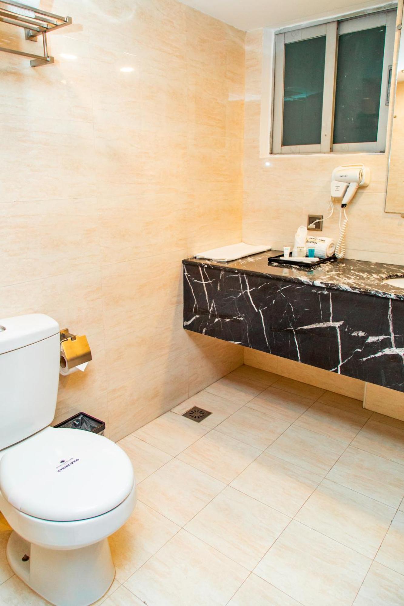 Hotel Grand Park Barishal Buitenkant foto