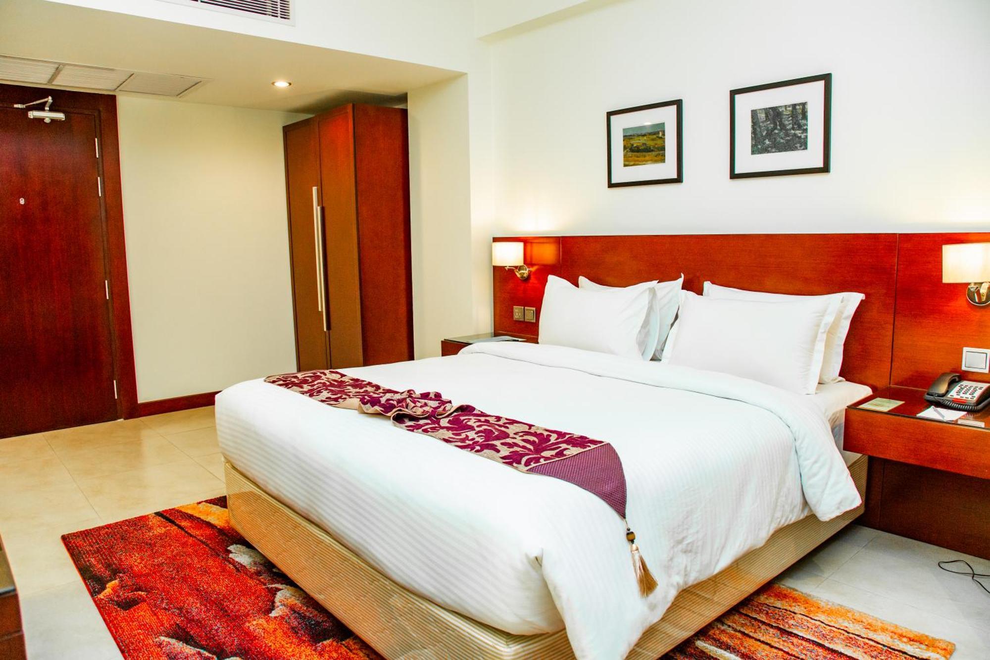 Hotel Grand Park Barishal Buitenkant foto
