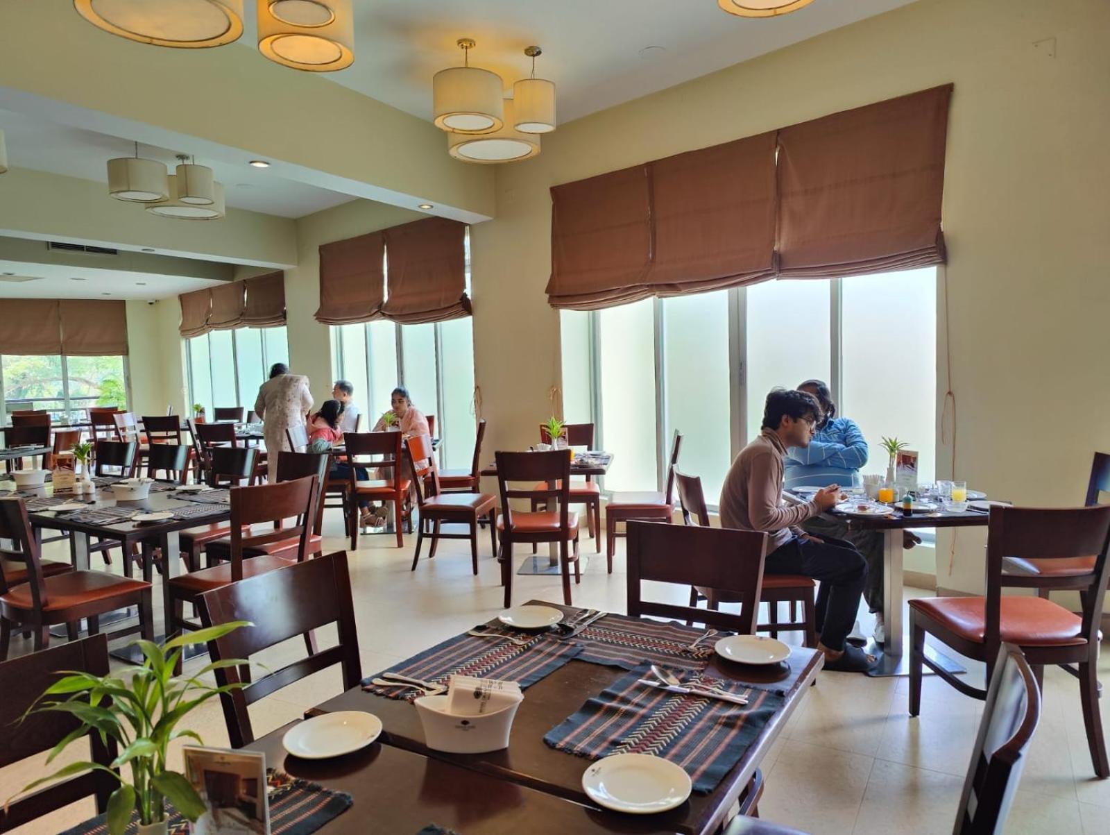 Hotel Grand Park Barishal Buitenkant foto