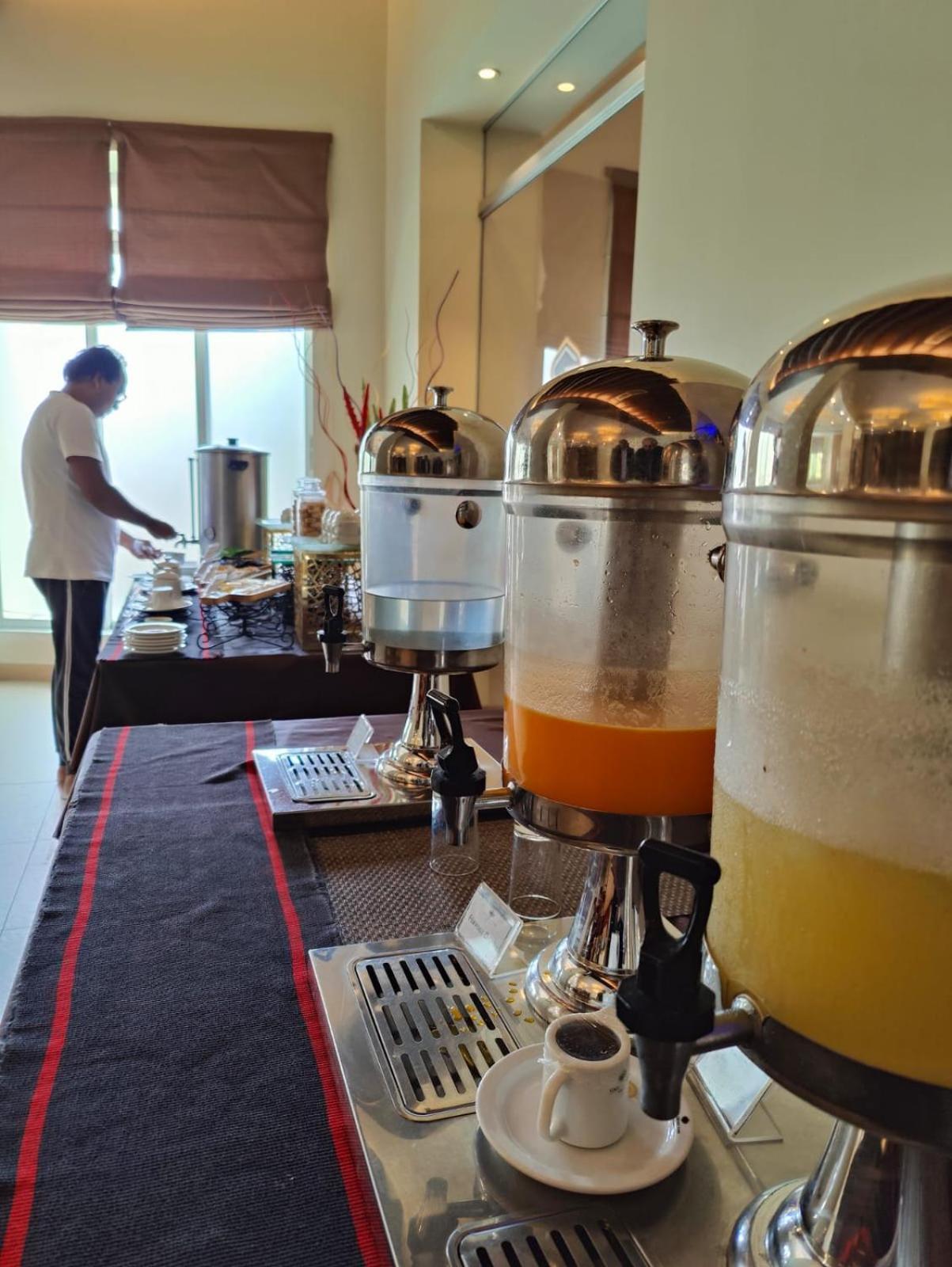 Hotel Grand Park Barishal Buitenkant foto