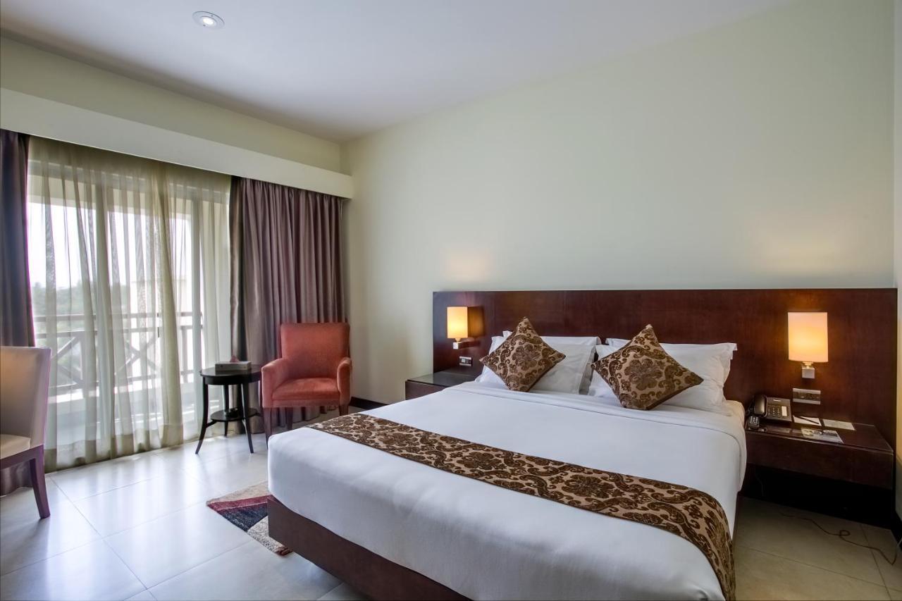 Hotel Grand Park Barishal Buitenkant foto