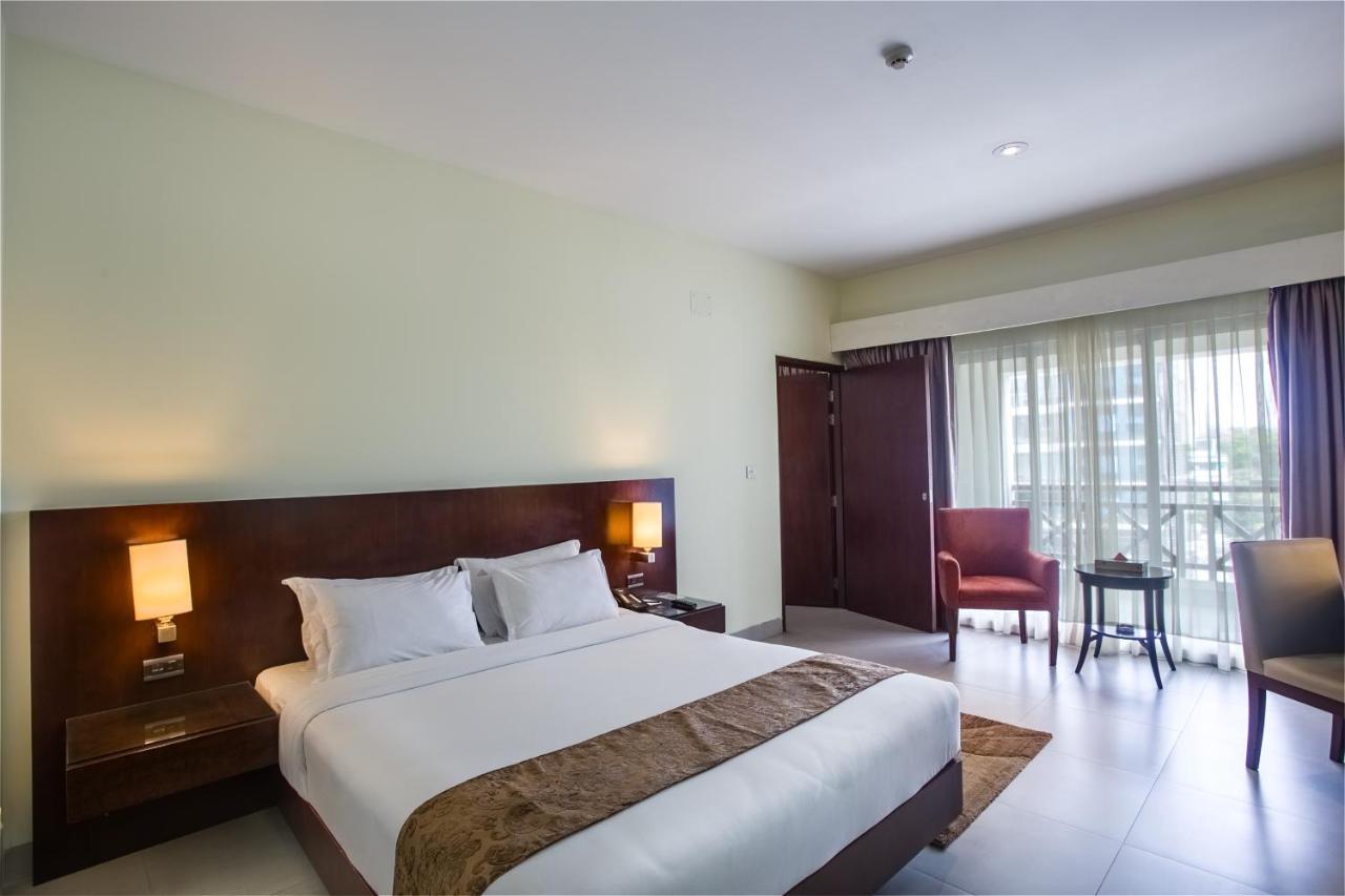 Hotel Grand Park Barishal Buitenkant foto