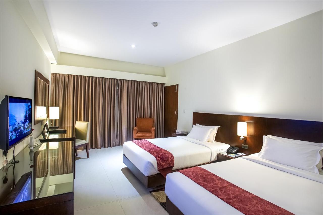 Hotel Grand Park Barishal Buitenkant foto