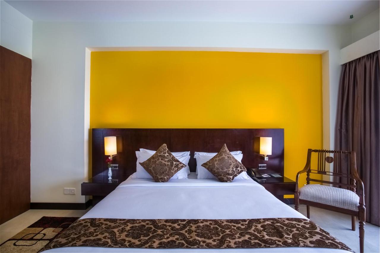 Hotel Grand Park Barishal Buitenkant foto